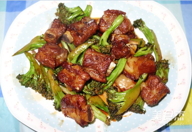 Braised Pork Ribs with Broccoli recipe