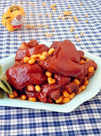 Soy Roast Pork Feet recipe