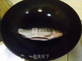 Milky White Crucian Fish Tofu Soup recipe