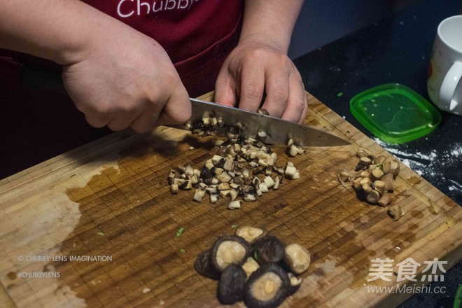 Cilantro, Mushroom and Chicken Breast Dumplings recipe