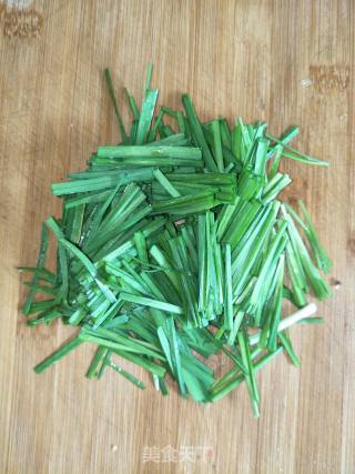 Stir-fried Bean Curd with Leek recipe