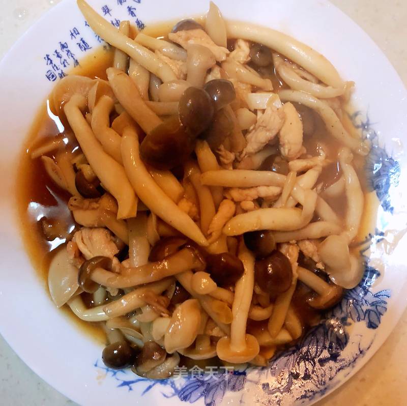 Stir-fried Double Mushroom with Meat recipe