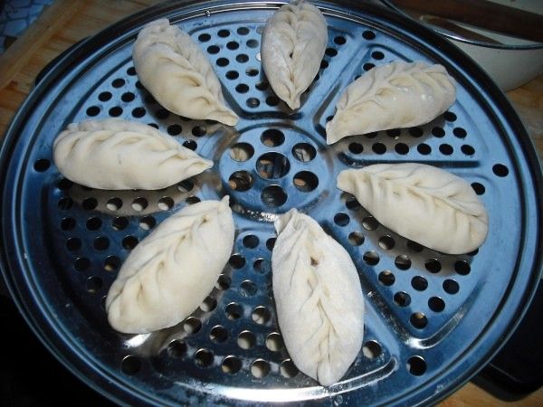 Wheat Buns with Meat Stuffed with Green Radish recipe