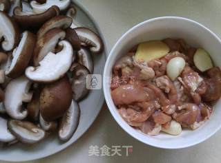 Shiitake and Chicken Drumstick Rice recipe
