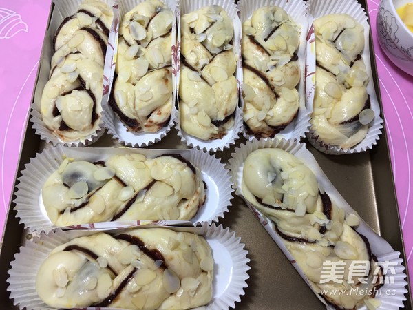 Braided Bread with Bean Paste (soup Method) recipe