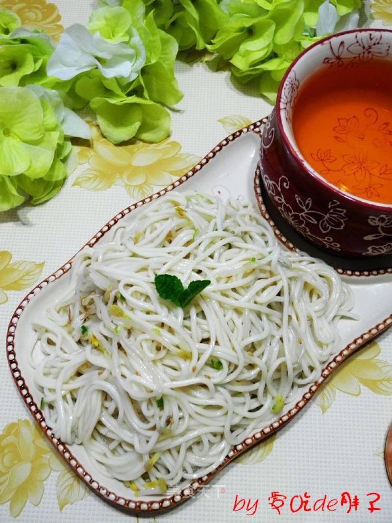 Noodles in Bone Broth and Scallion Oil recipe