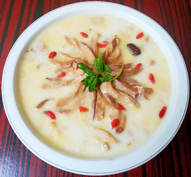 Milky White Pork Belly Chicken Soup~it's Delicious and Nutritious. It Turns Out that this Seasoning is Added in It recipe