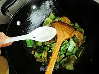 Simple Home-cooked Dishes---grilled Gluten with Vegetables recipe