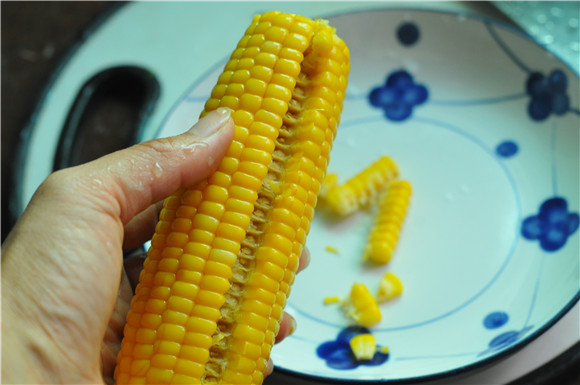 Stir-fried Corn with Green Chilies recipe