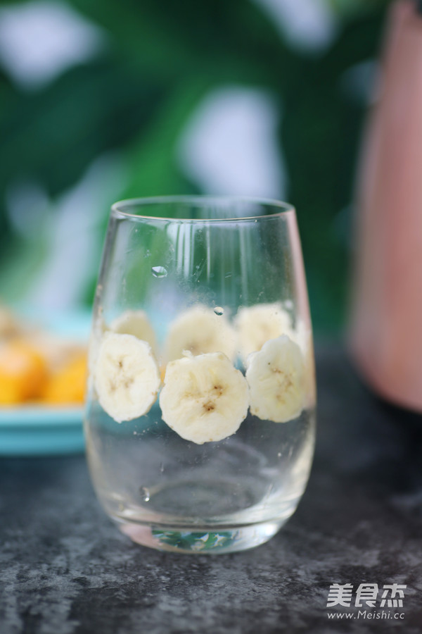 Banana Mango Smoothie with Summer Ice recipe