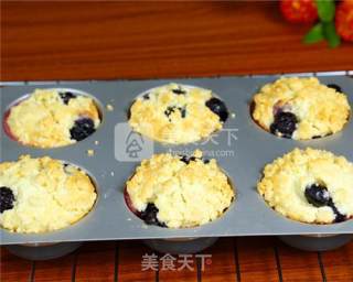 How to Make Golden Top Crispy Blueberry Muffin recipe