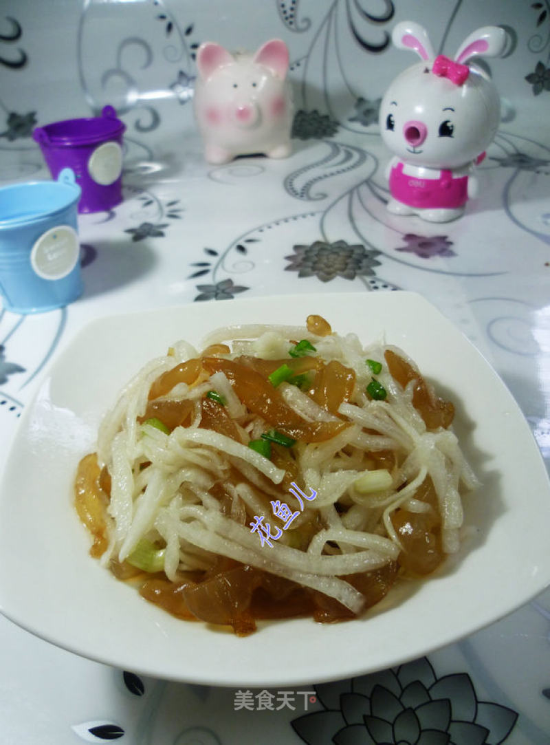 Jellyfish Mixed with Shredded Radish recipe