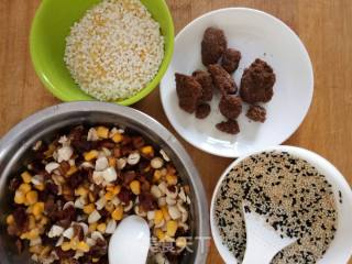 Miscellaneous Cereals and Blood Porridge recipe