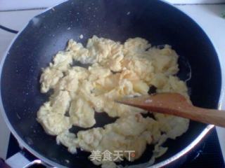 Green Pepper Scrambled Eggs and Vermicelli recipe