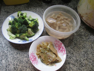 Fried Mustard Slices with Broccoli and Bean Tendon recipe