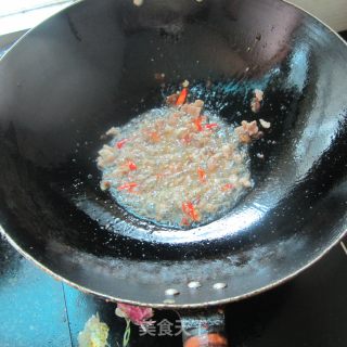 Fish-flavored Minced Pork and Cucumber recipe