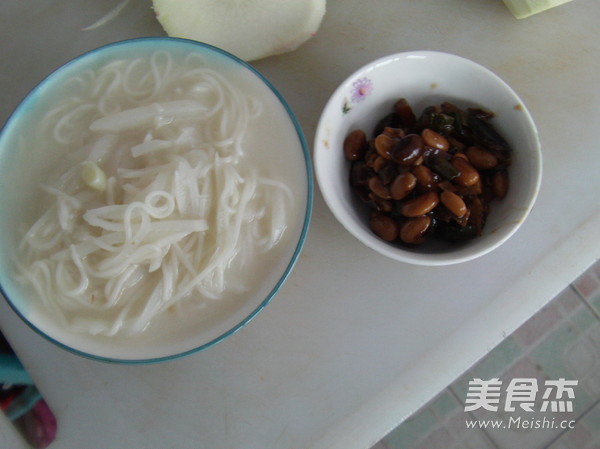 Shredded Radish Noodles recipe