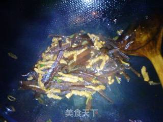 Stir-fried Shredded Pork with Rose Head Vegetables recipe