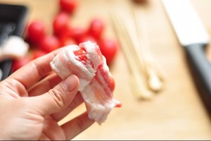 Pork Belly Tomato Rolls in Late Night Canteen recipe