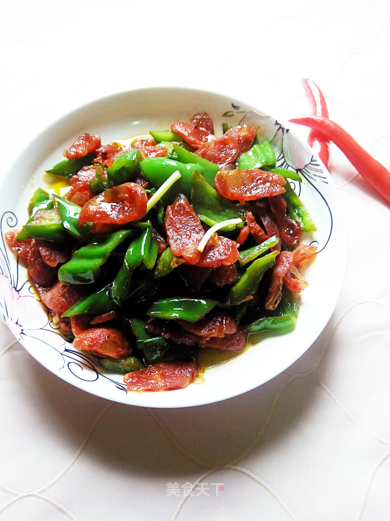 Stir-fried Sausage with Green Peppers recipe