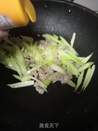 Stir-fried Beef with Celery recipe