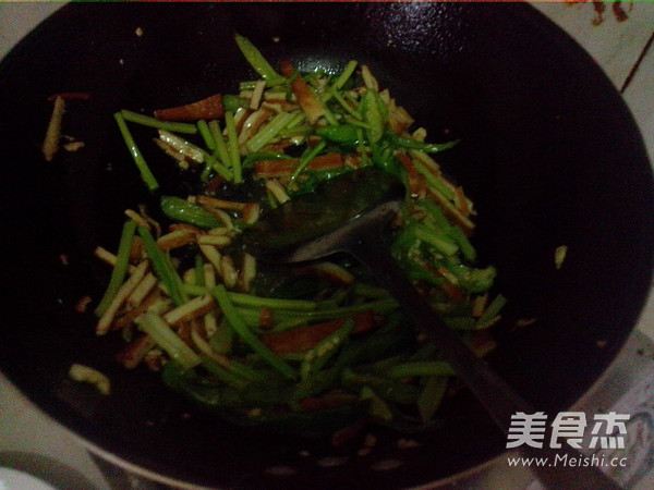 Celery Chili Stir-fried Tofu recipe