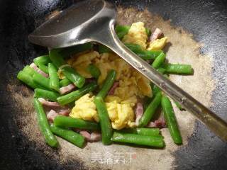 Scrambled Eggs with Pork and Plum Beans recipe