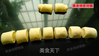 Golden Lotus Coconut Bread recipe