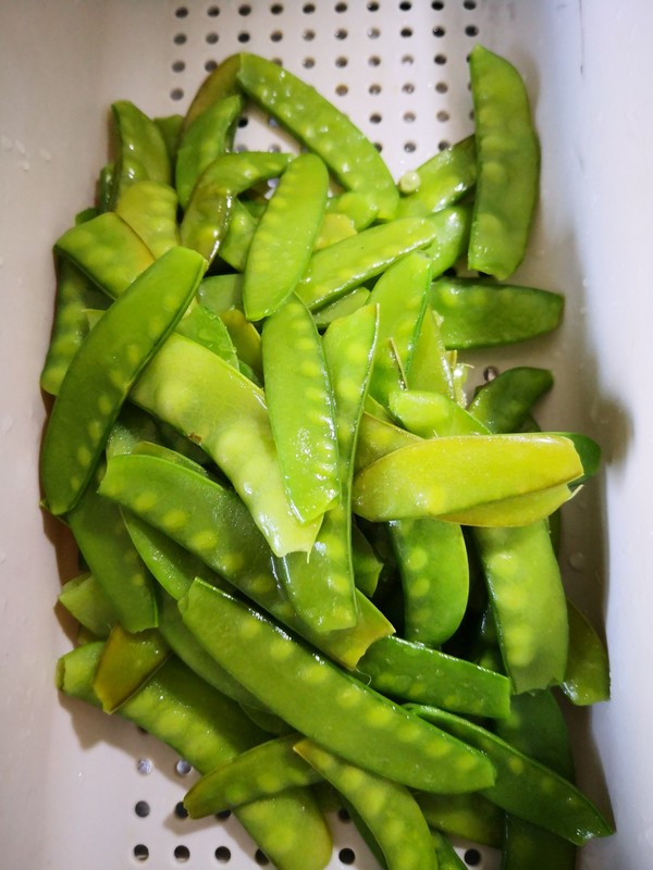 Sliced Snow Peas recipe