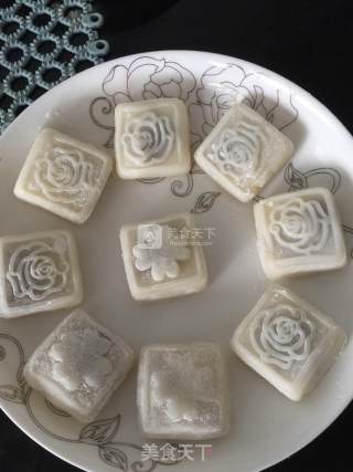 Snowy Purple Sweet Potato Mooncake recipe