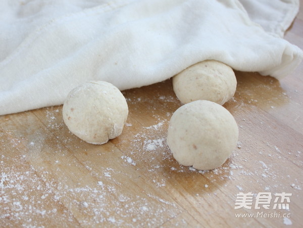 Fermented Oatmeal and Bean Paste Bun recipe