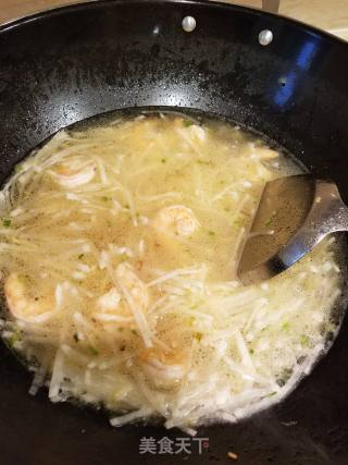 Shredded Shrimp and Carrot Soup recipe