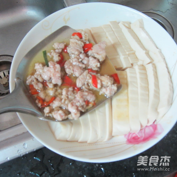 Steamed Tofu with Light Soy Sauce Minced Pork recipe