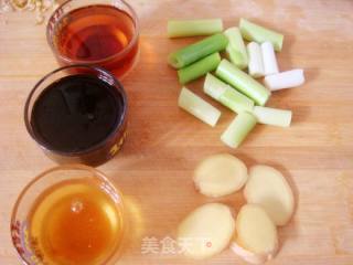 【cantonese Cuisine】--three Cup Chicken recipe