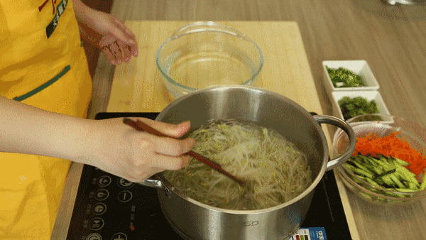 Henan Cold Noodles, Do You Do this at Home? recipe