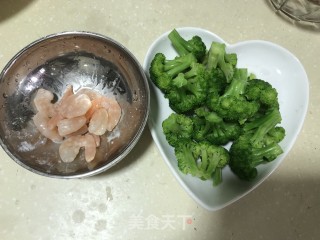 Fried Broccoli with Shrimp recipe