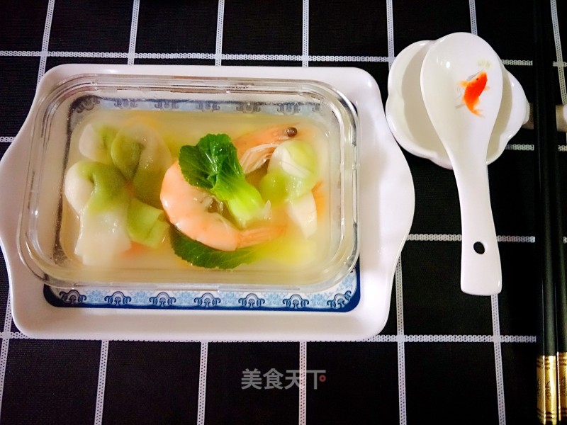 Wonton Noodles with Shrimp Scarf recipe
