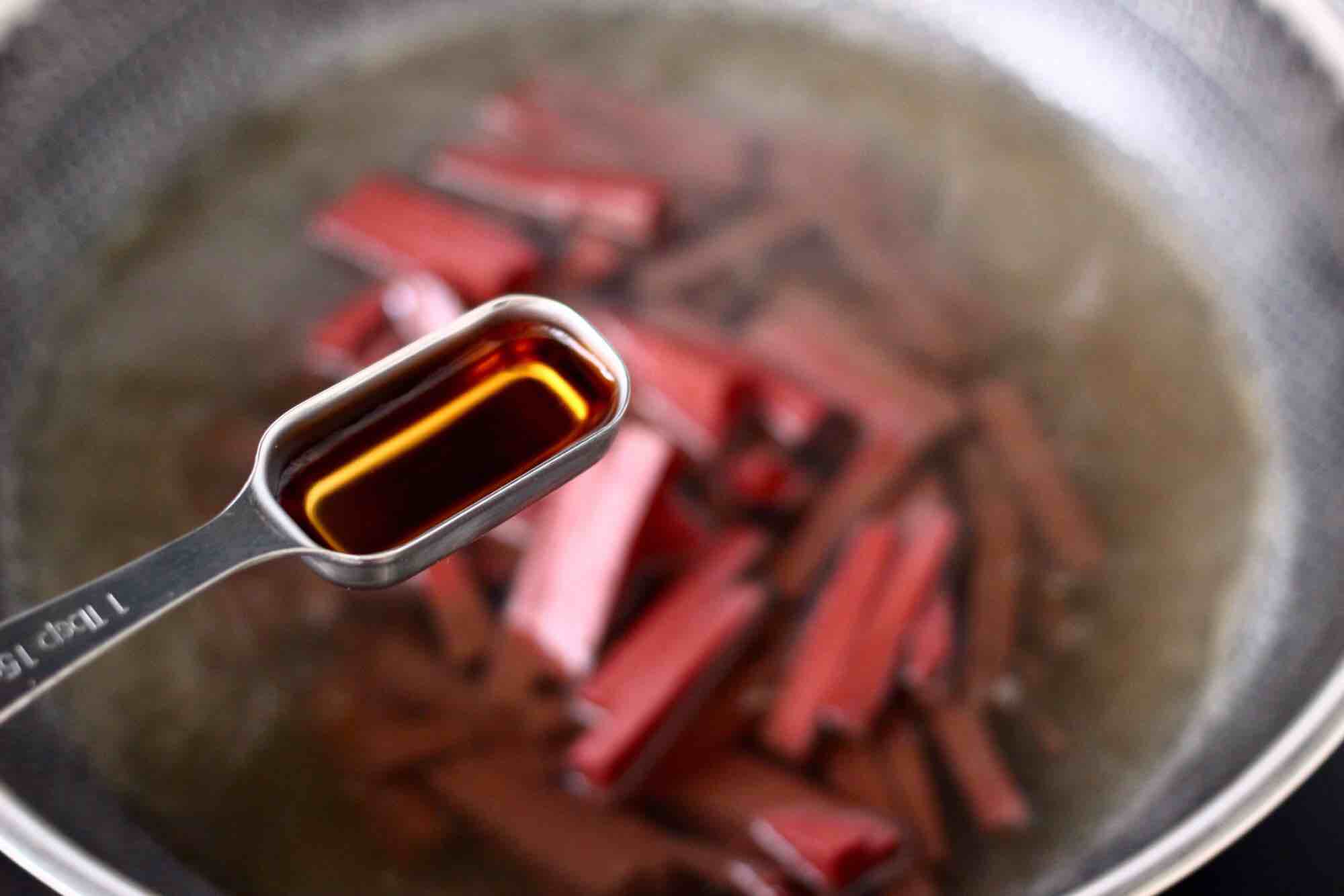 Stir-fried Pork Blood with Garlic Plum Pork recipe