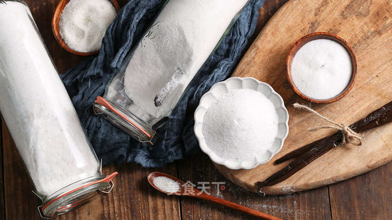 Homemade Vanilla Sugar in Three Minutes, Perfect to Hold All Desserts and Pastries! recipe