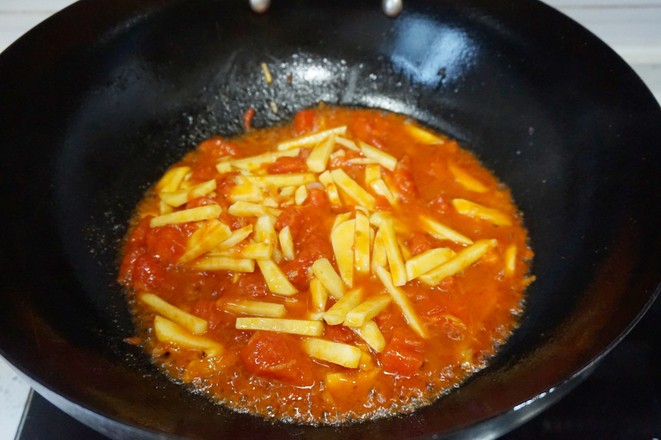 Tomato and Potato Noodle Soup recipe