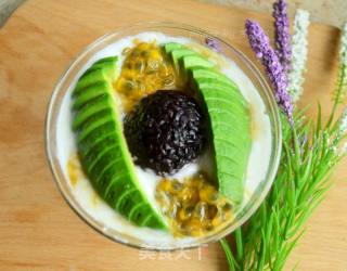 Black Rice Cheese Fruit Cup recipe