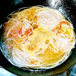 Tomato and Egg Noodle Soup recipe