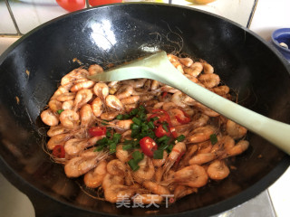 Fried Taihu White Shrimp in Oil recipe