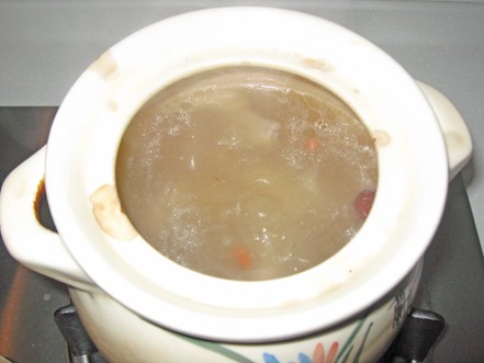 Lotus Seed and Lily Pork Ribs Soup recipe