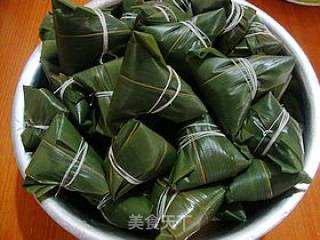 Peanut Mung Bean Pork Ribs Zongzi recipe