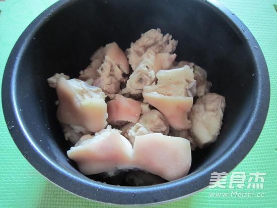 Shajiang White Sliced Pork Knuckles recipe