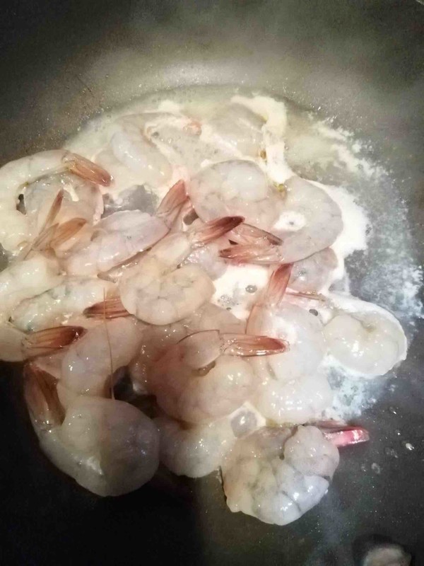 Fresh Scallops, Shrimp and Bamboo Shoot Tips recipe