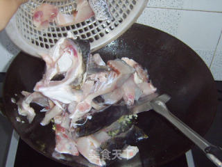 Fried Fish Cubes with Green Pepper recipe