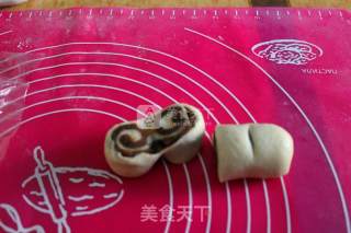 Sesame Bean Paste Bread recipe