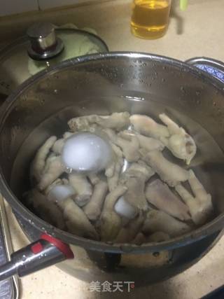 Lemon Hot and Sour Chicken Feet recipe